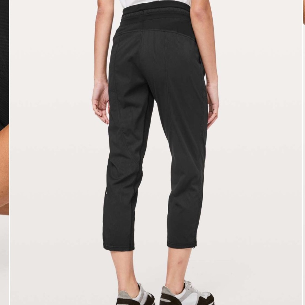 Lululemon Dance Studio Crop 24” inseam size 4 
Black